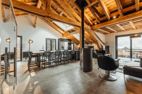 Luxurious 3 bedroom apartment with sauna and garage